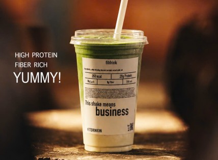 Protein Shake càng nhiều sữa càng tốt? Sai lầm khiến nhiều người tập gym uống xong bị đầy bụng