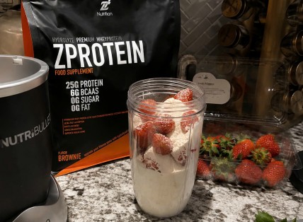 Top Whey Protein đáng mua nhất hiện nay: Vì sao ZProtein nổi bật nhờ giá tốt, vị ngon và khả năng hò