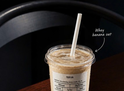 Uống whey đều nhưng protein mỗi ngày vẫn chưa đủ? Cách bổ sung protein đúng cho người tập gym